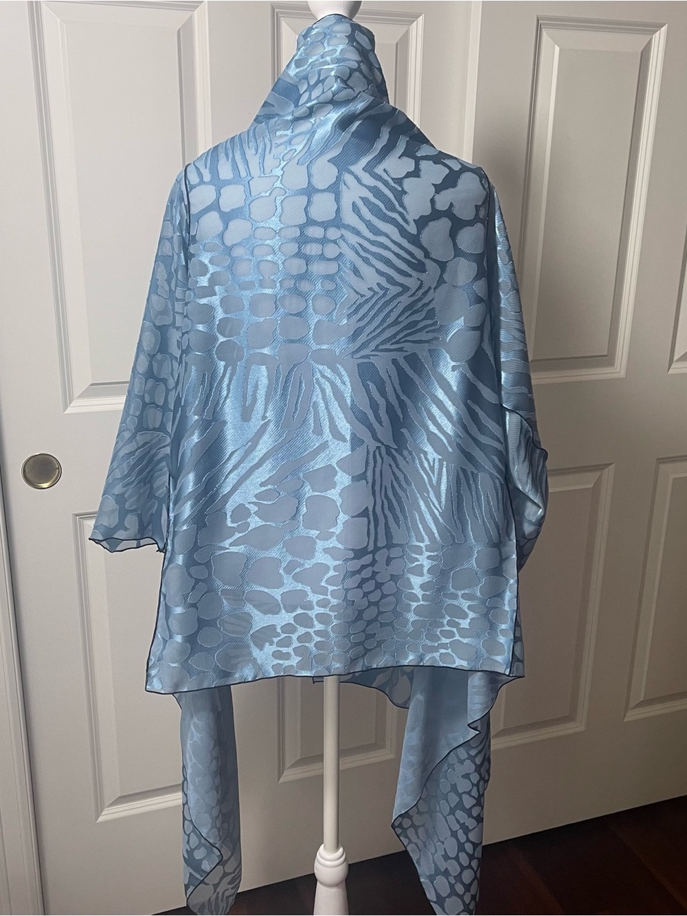 Caron Miller Blue Jacquard Chiffon Topper Wrap Scarf Sheer Burnout 3/4 Sleeve OS - Picture 6 of 17